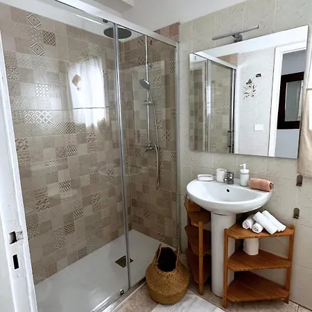 Oceanside Escape * Los Cristianos (Tenerife)