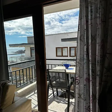 Oceanside Escape Апартаменты Лос Кристианос