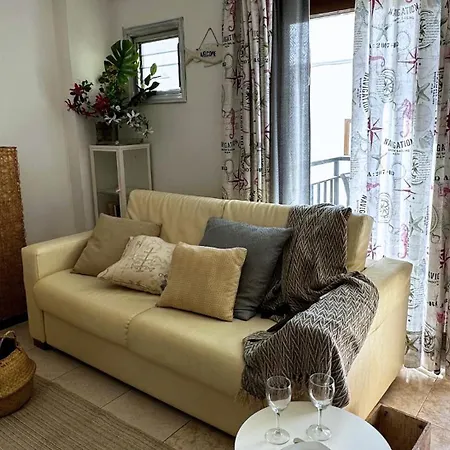 Oceanside Escape * 洛斯克里斯蒂亚诺斯