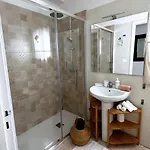 Oceanside Escape * Los Cristianos (Tenerife)