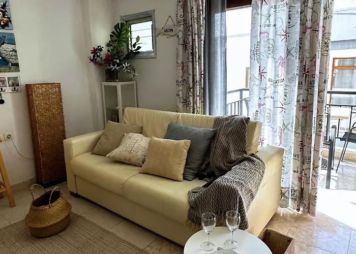 Oceanside Escape * לוס כריסטיאנוס